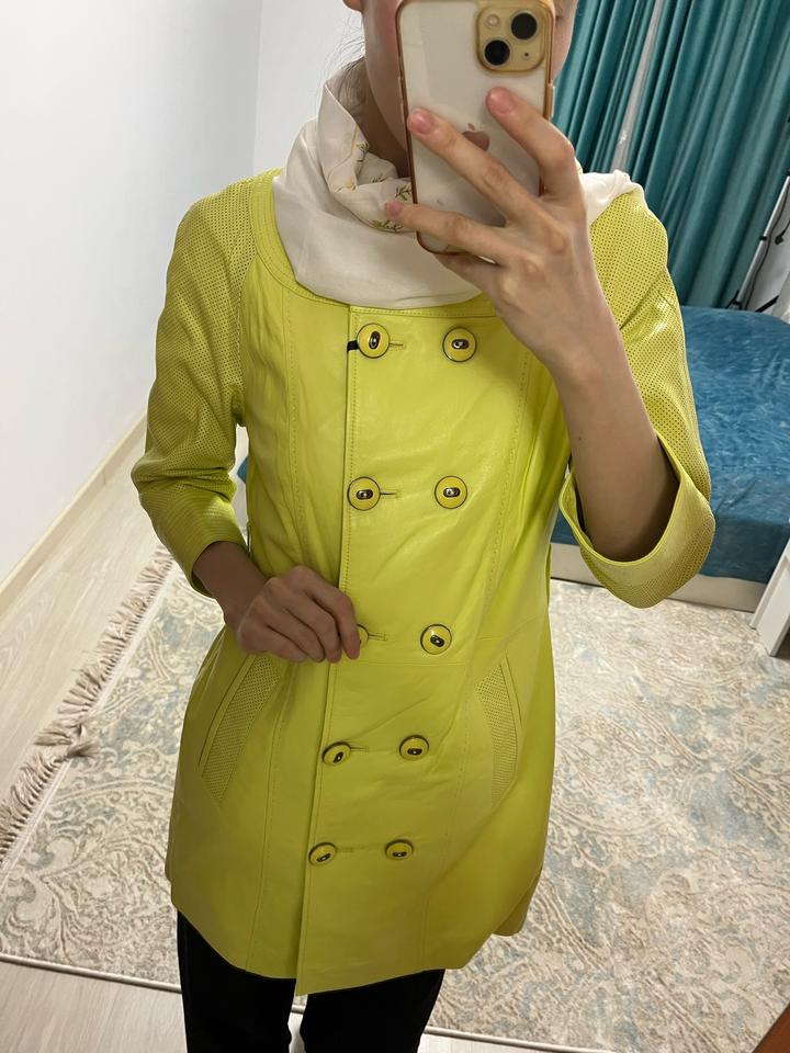 Кожаный плащь