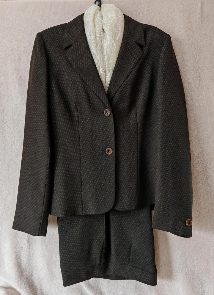 Тройка-жакет, брюки, юбка