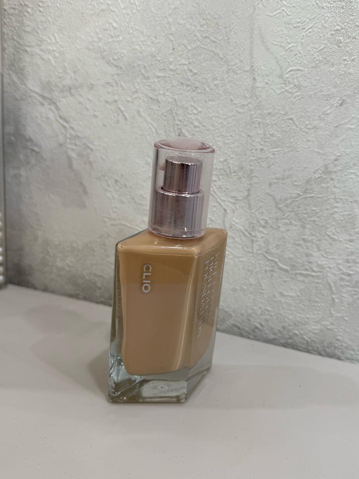 Тональная основа от Clio, 4 тон ginger