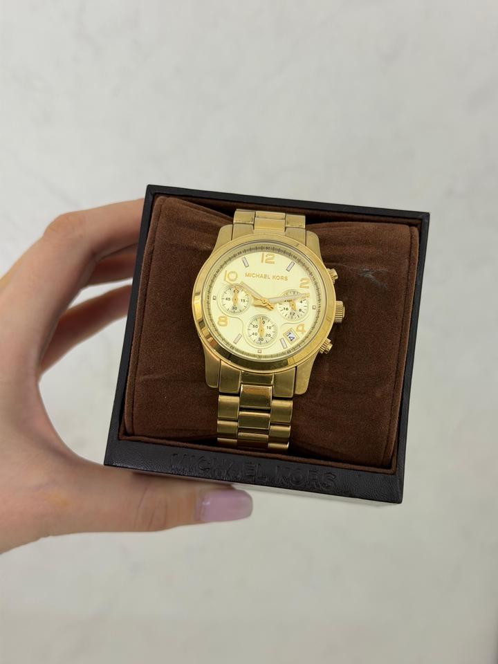 Продается часы