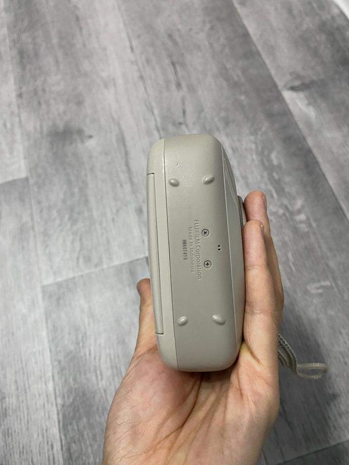 Fujifilm Instax Square 20, фотоаппарат