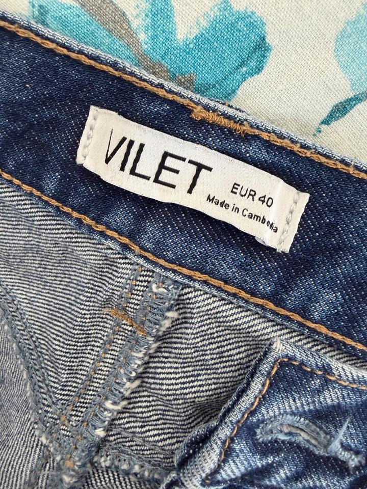 Джинсы бойфренд Vilet