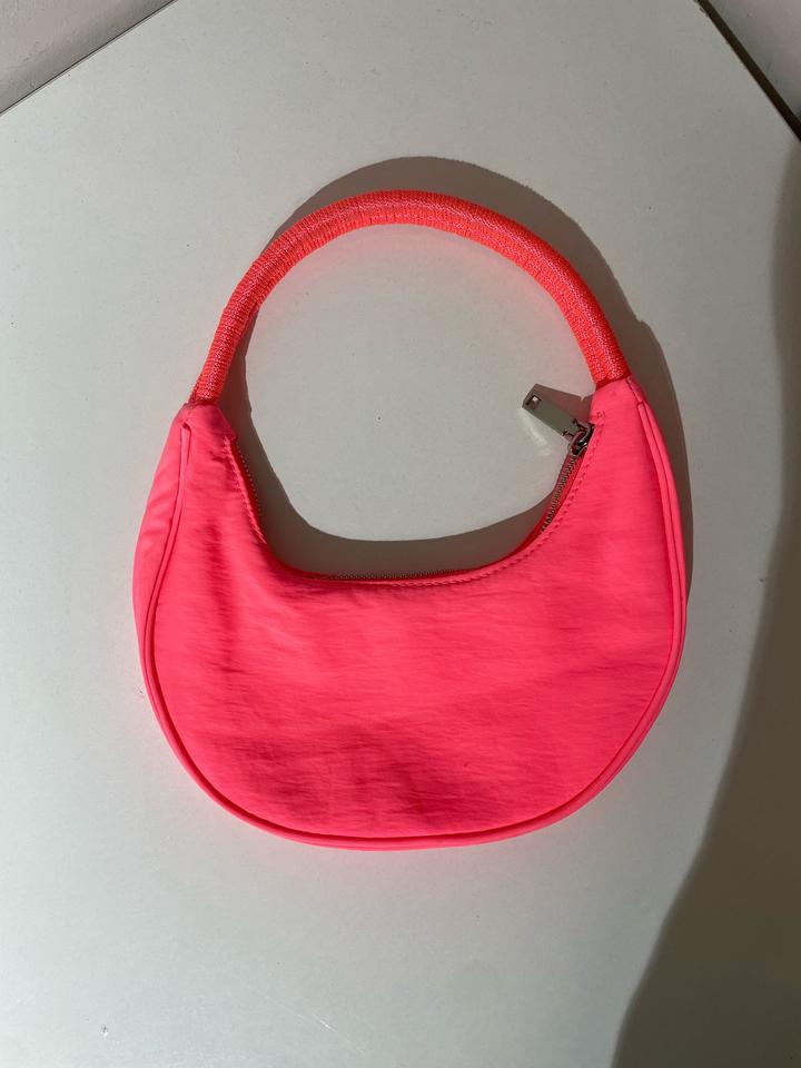 яркая сумка Mango