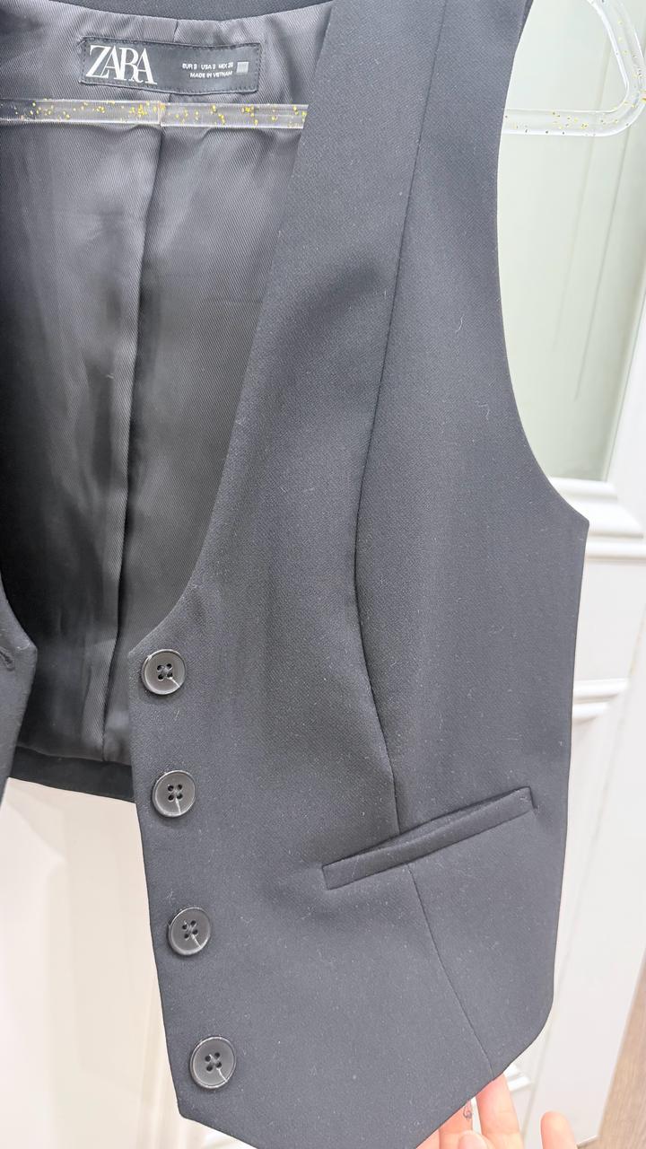 Желетка от Zara