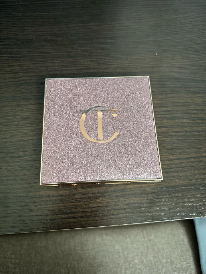 Charlotte Tilbury палетка