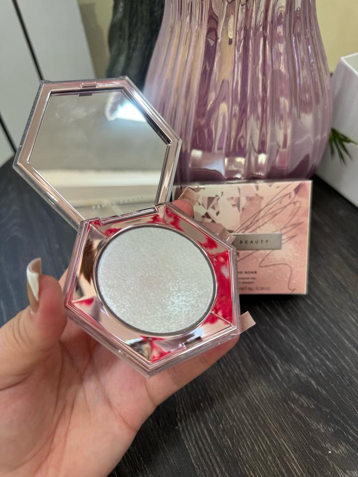 Хайлайтер Fenty beauty