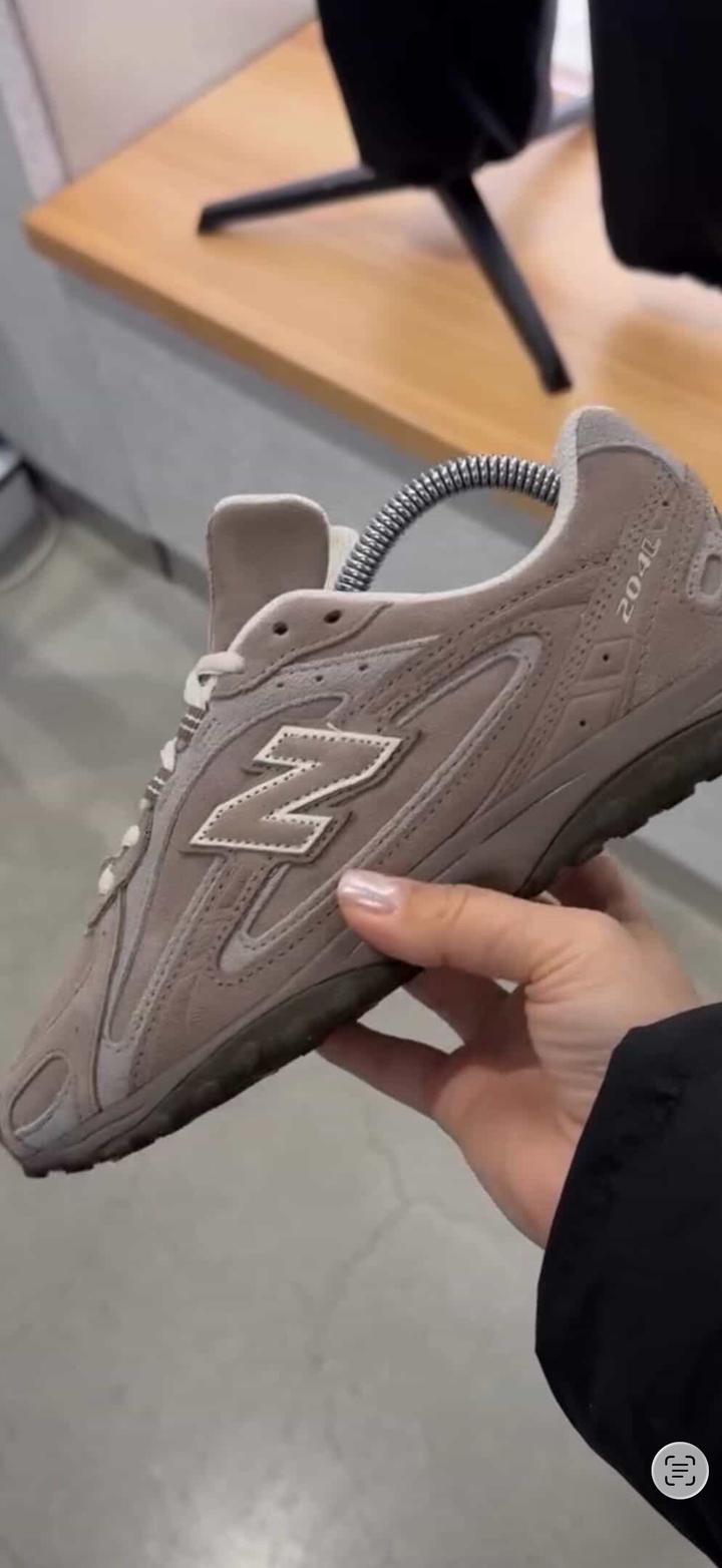 New Balance 204 L 38
