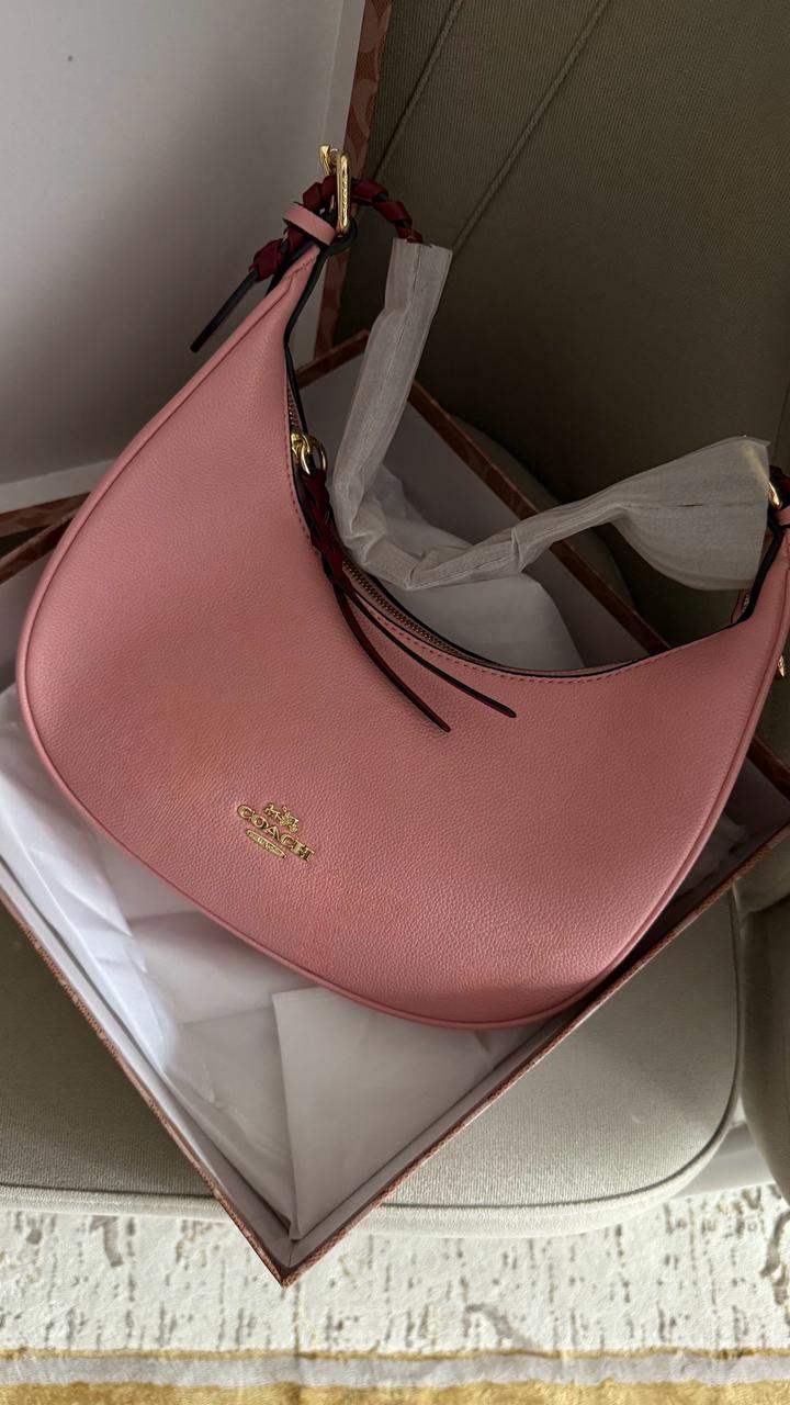 Сумка нежно розового оттенка
