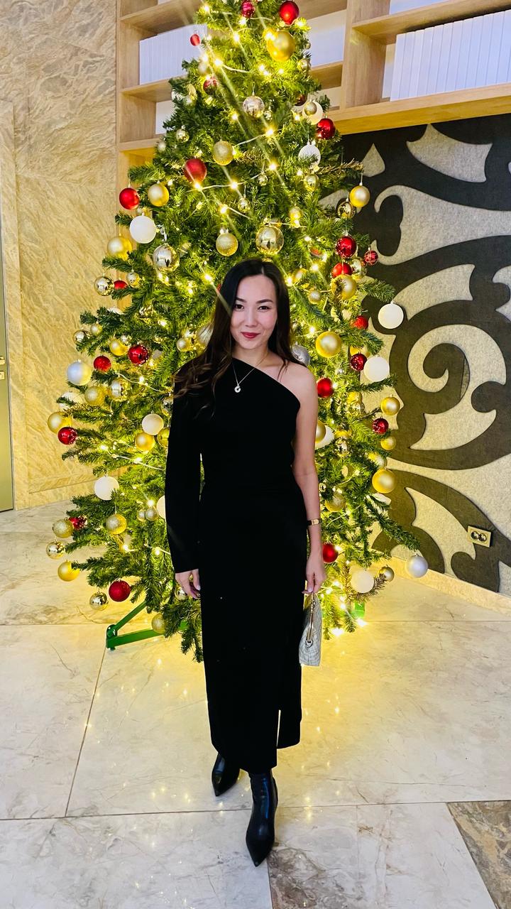 Платье от бренда Элис