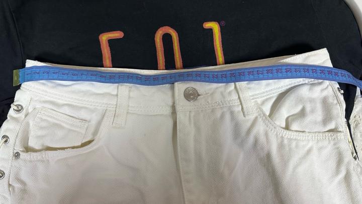 Белые джинсовые шорты Zara