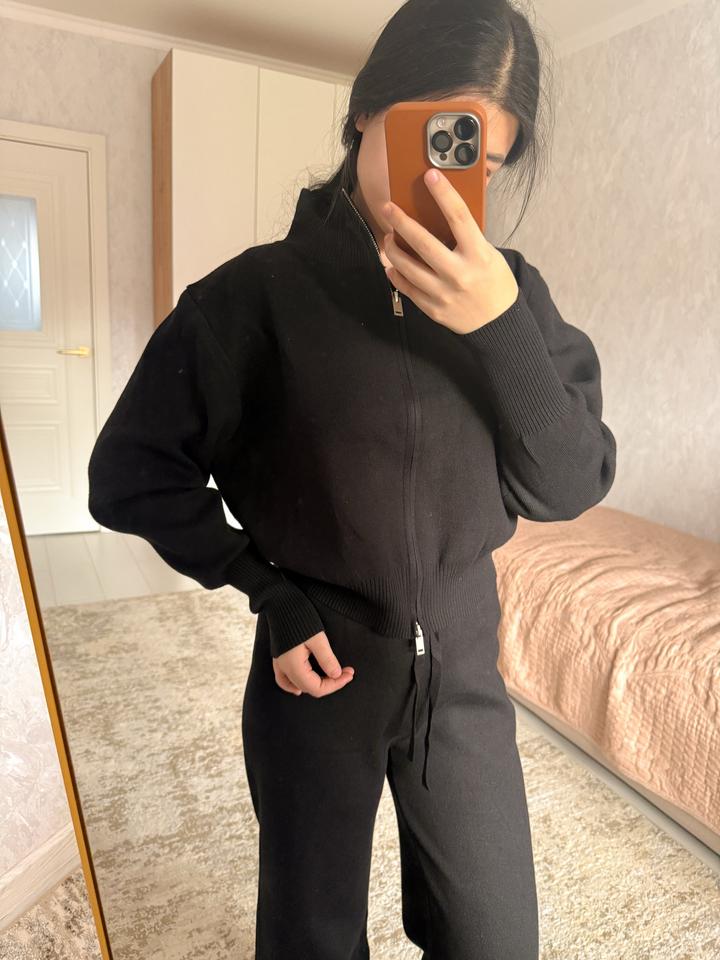 Двойка и кардиган