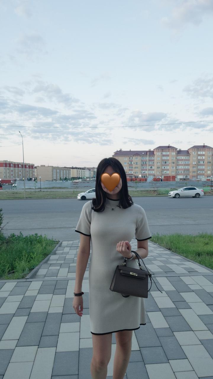 Посвсевдневное платье.