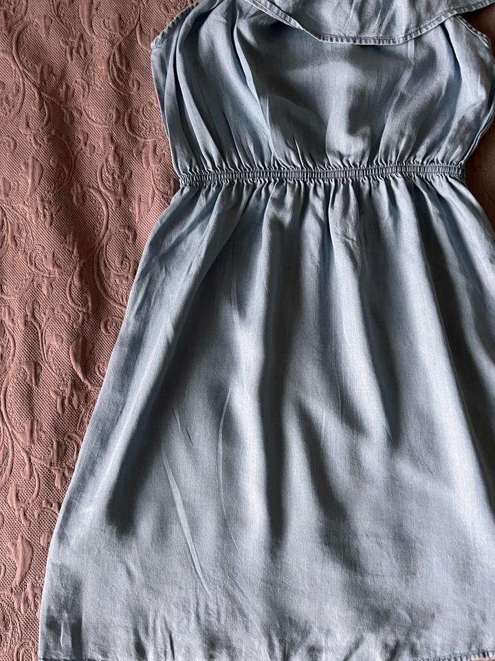 Платье голубое h&m