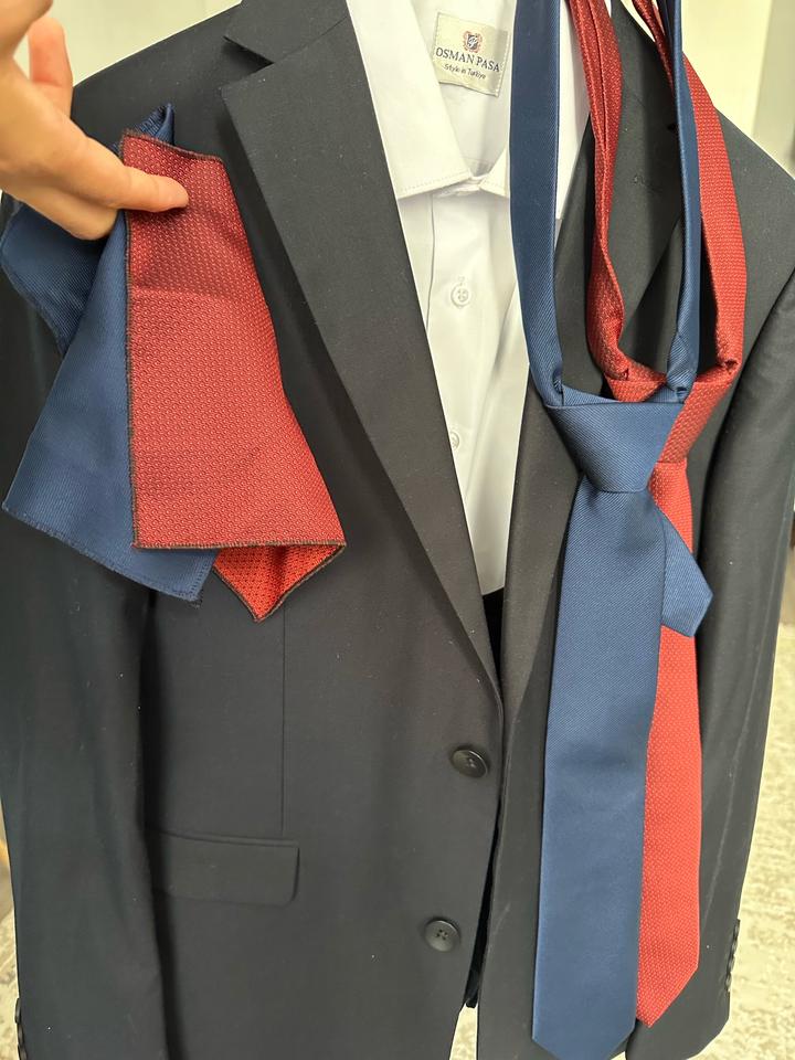 Шикарный костюм, почти как новый!