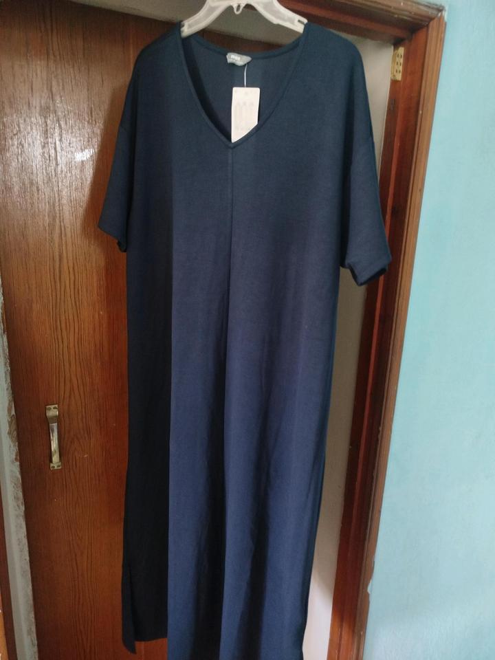 Продам платье новое р 56