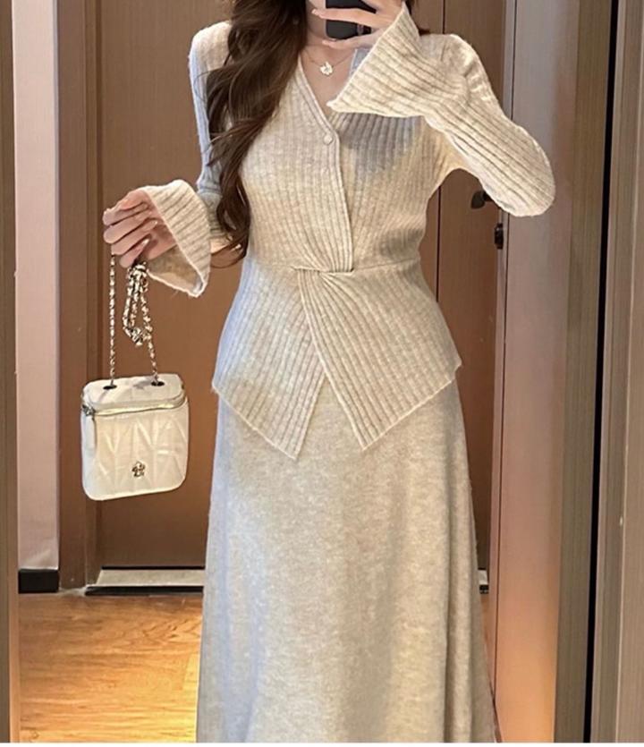 Вязаный комплект