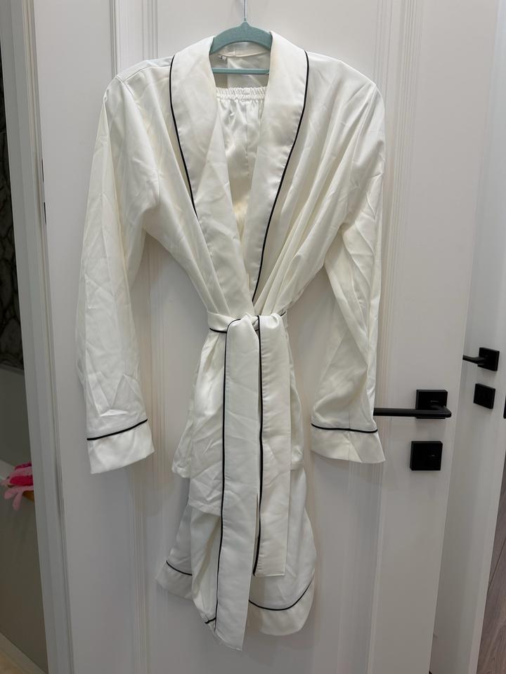 Белый пижамный костюм для невесты