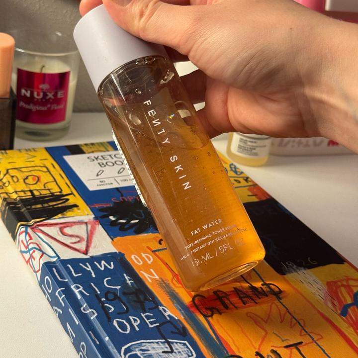 Тонер-сыворотка с ниацинамидом Fenty Skin Fat Water Pore-Refining Toner Serum
