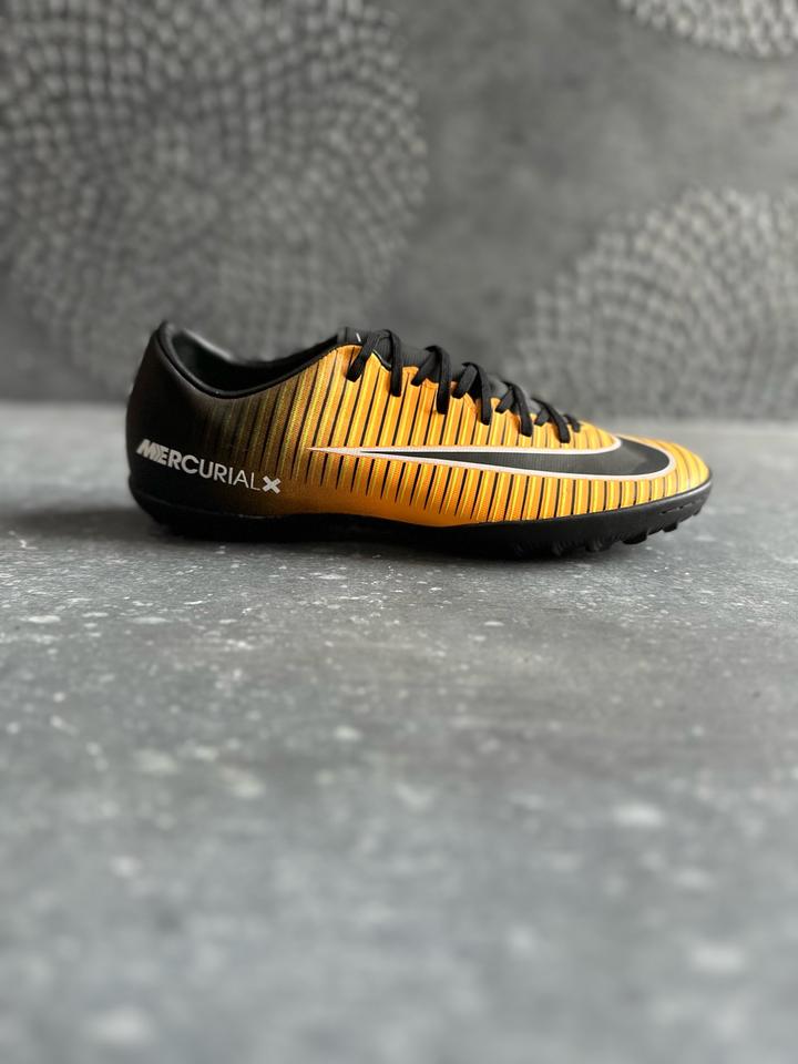 Сороконожки Nike Mercurial