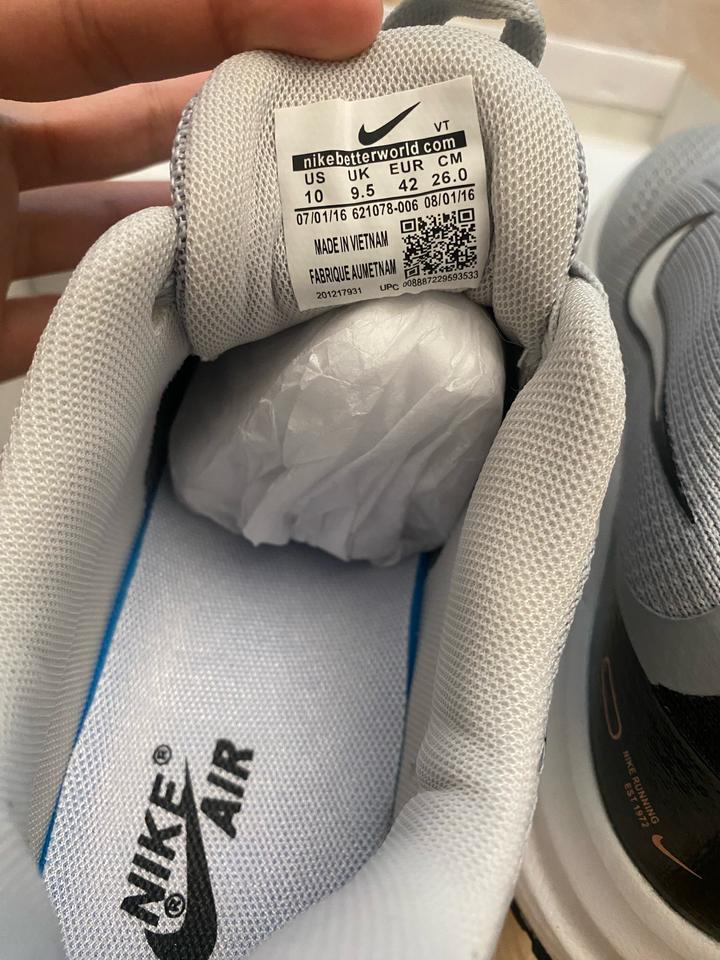 Кроссовки Nike