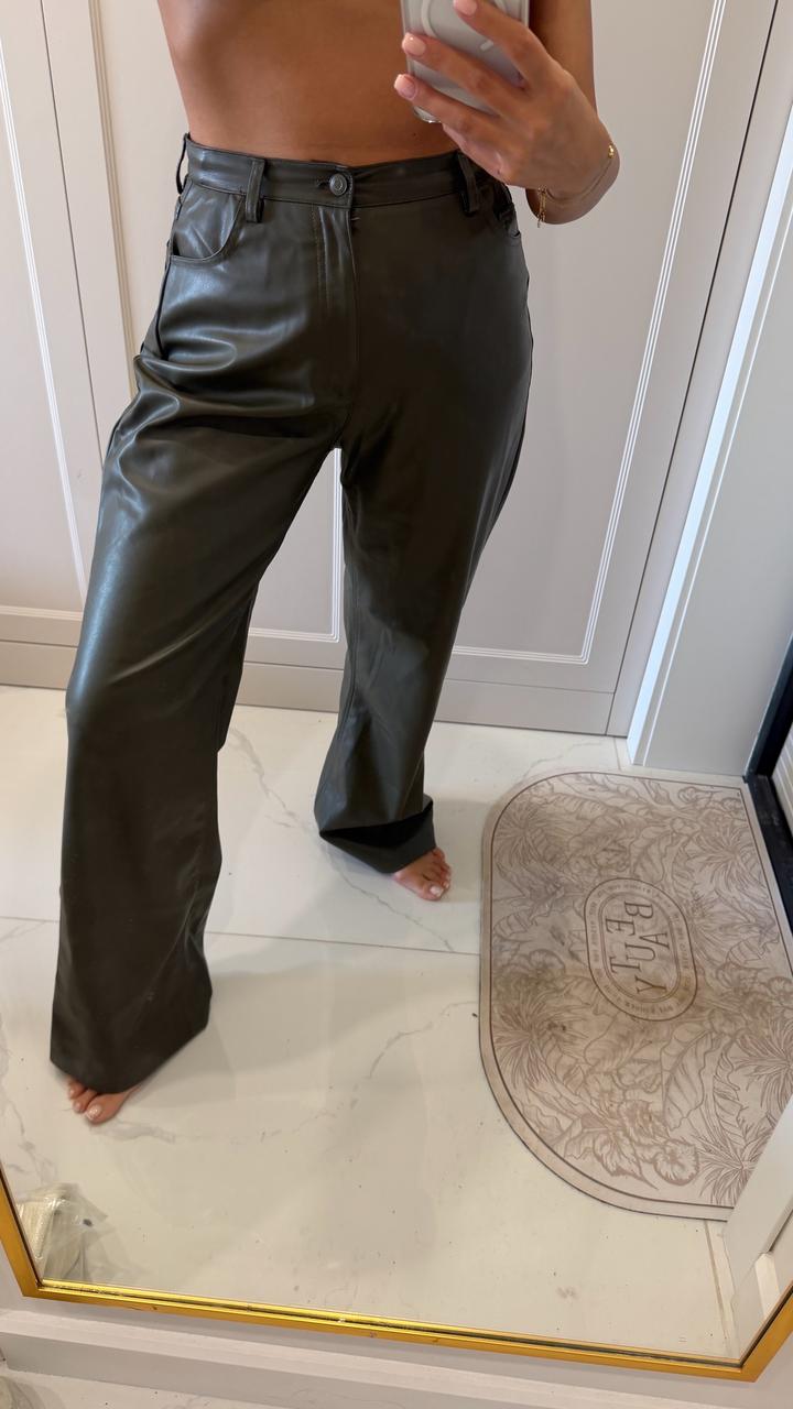 Кожаные брюки ZARA, цвет хаки