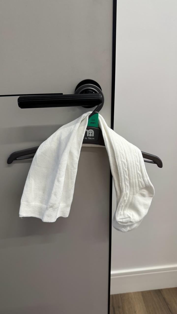 Новые колготки.