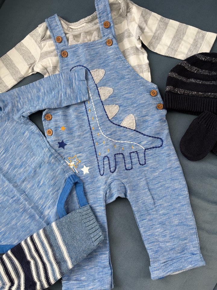 Одежда для малыша Mothercare