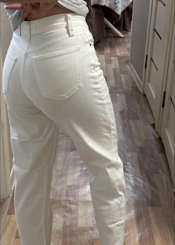 Джинсы Calvin Klein