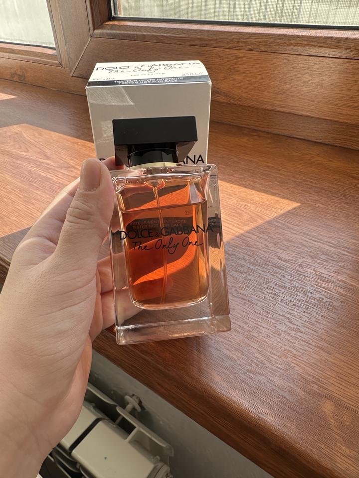 Dolce&Gabbana представляет невероятно женственный аромат The Only One.