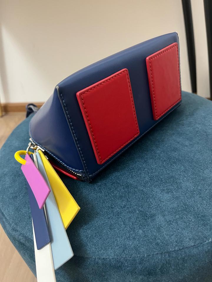 Сумка Charles & Keith