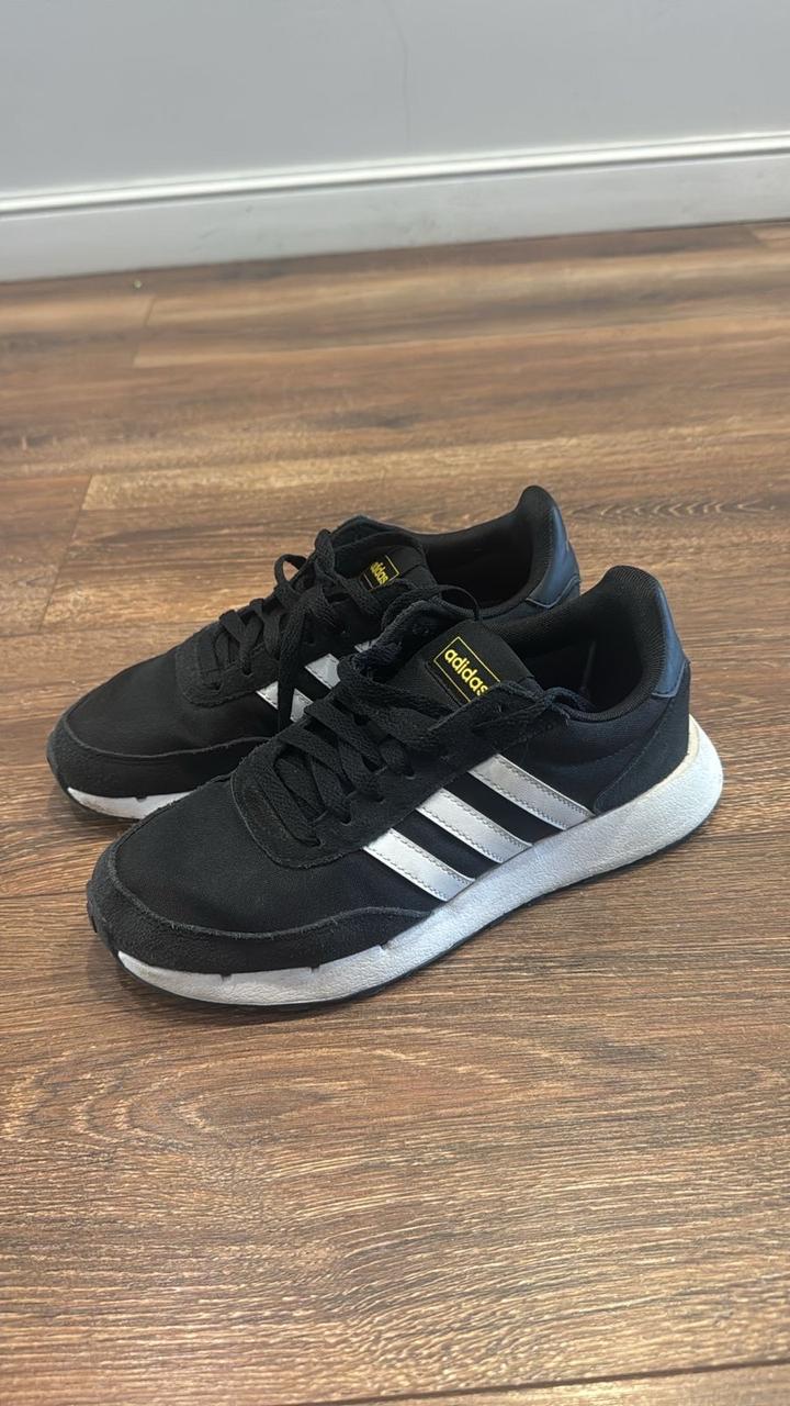 Кроссовки Adidas