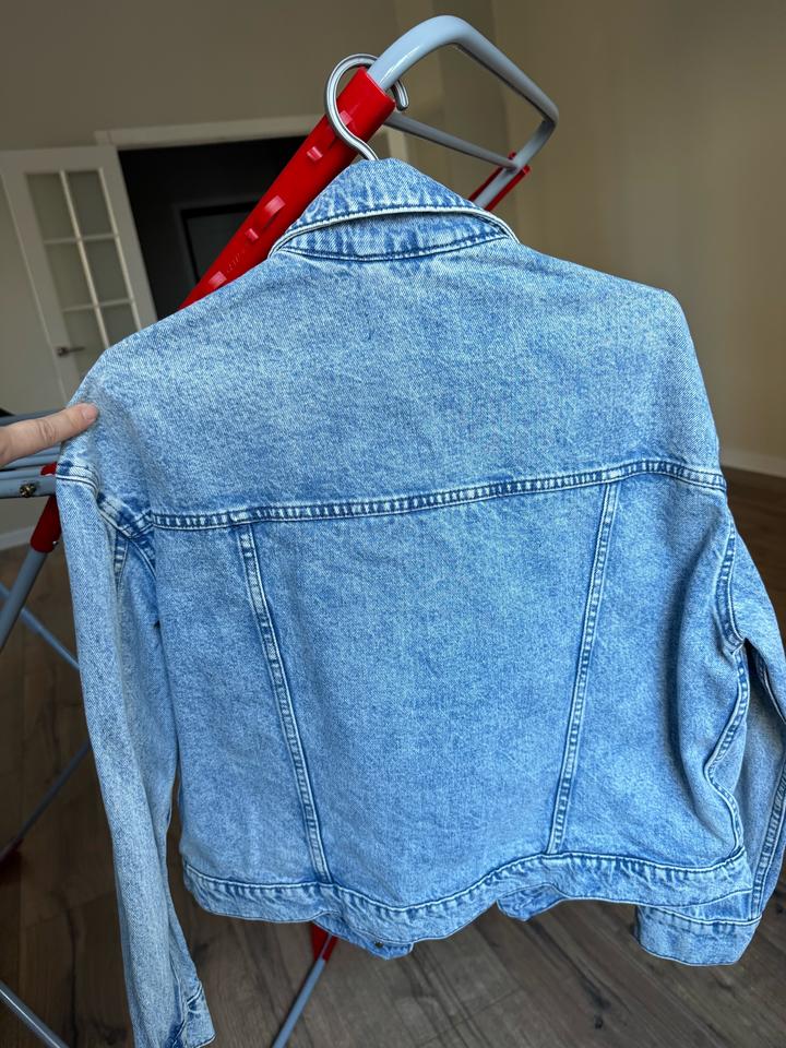 Джинсовая куртка Mango