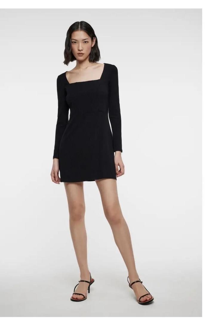 Черное платье befree