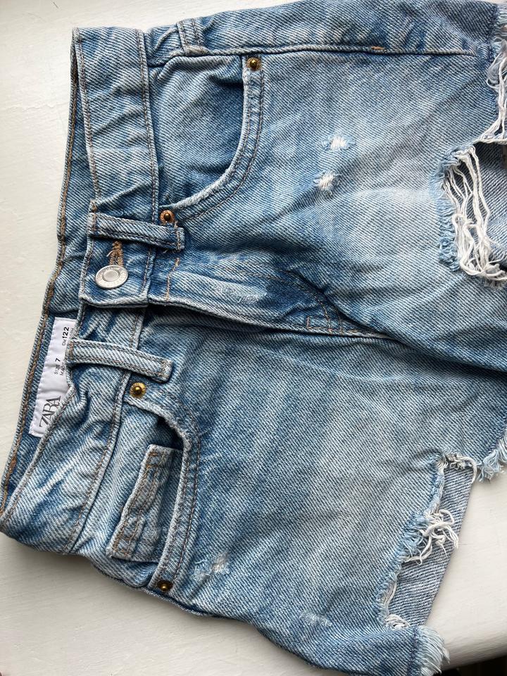 Джинсовые шорты Zara 6-7 лет