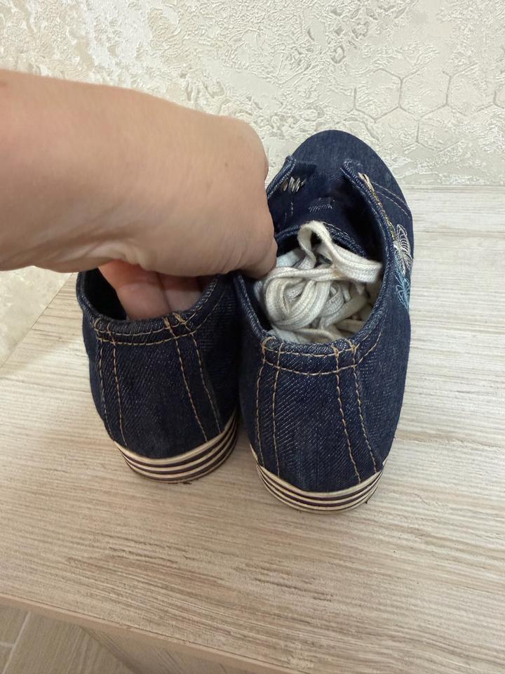 Кросовки джинсовые