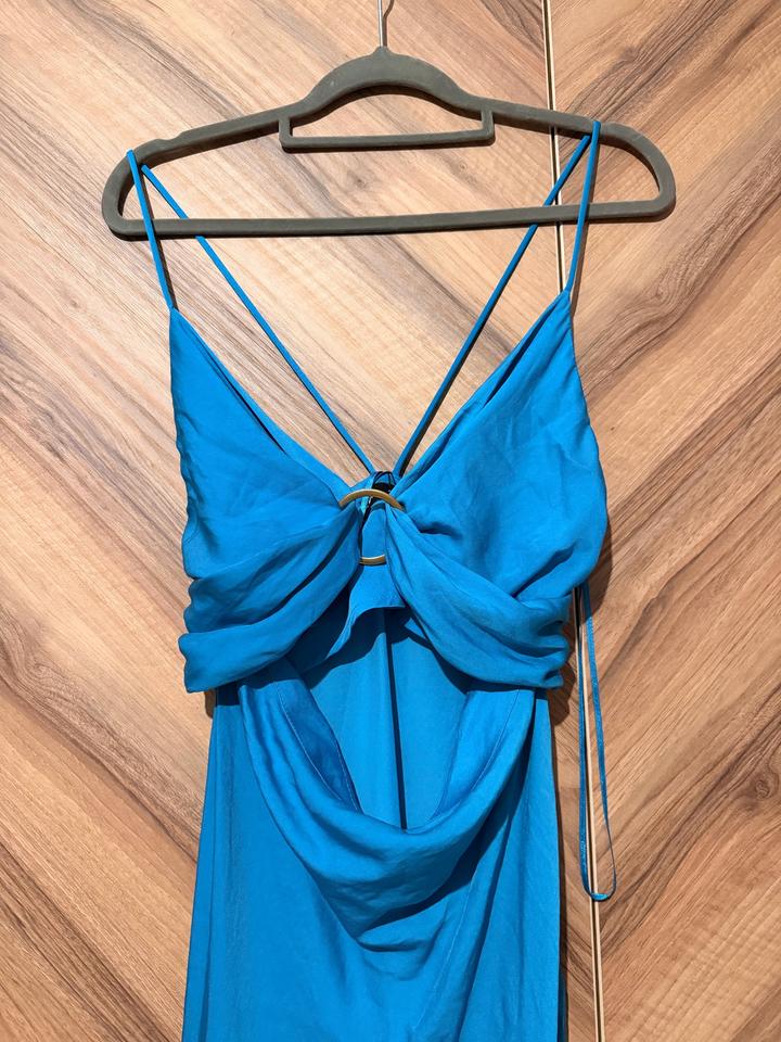 Атласное платье Zara