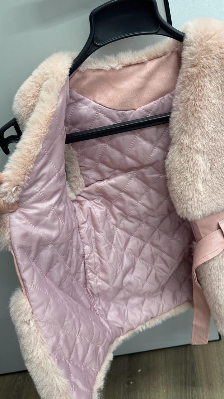 Меховая жилетка