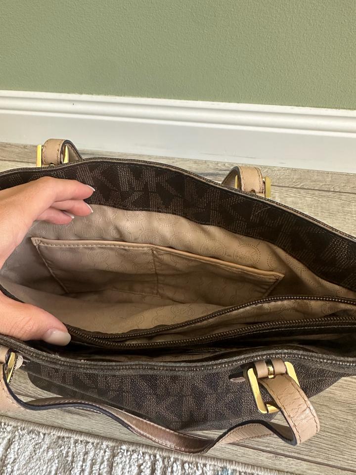 Сумка от Michael Kors