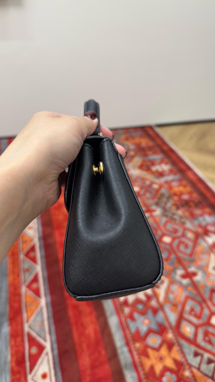 Черная сумка Michael Kors Ava mini