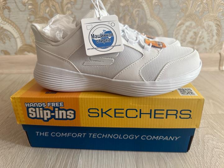 Кроссовки Skechers