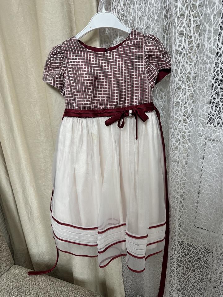 Нарядное платье для девочки