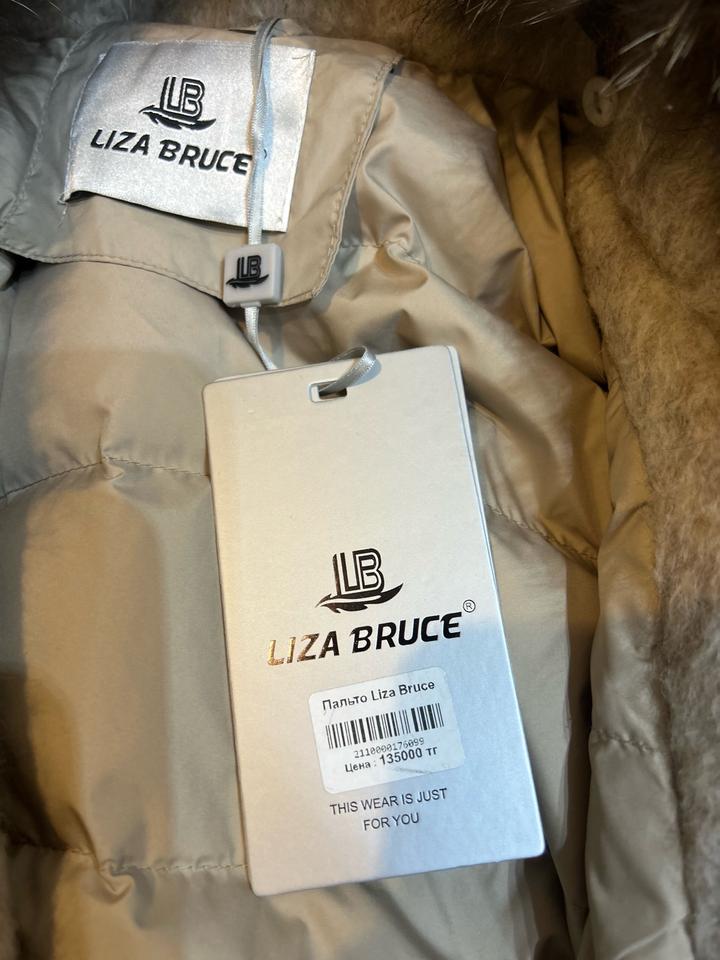 Пальто, парка или куртка оригинал!! Новый с этикеткой