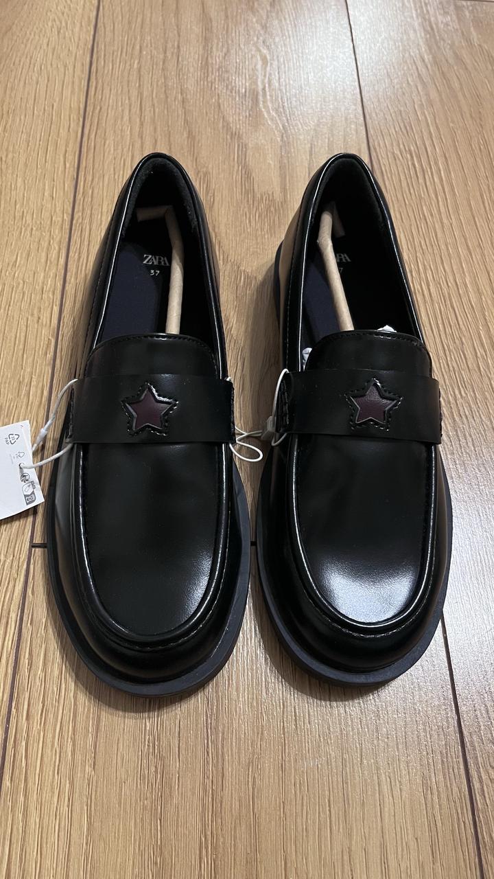 Zara Лоферы новые с биркой