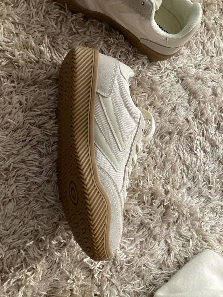 Повседневные кеды кроссовки