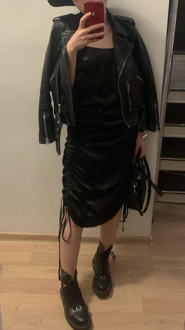 Платье шелковое