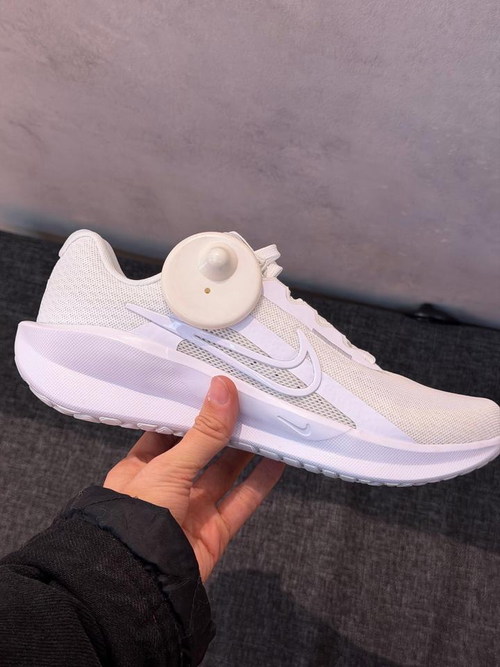 Женские кроссовки от Nike