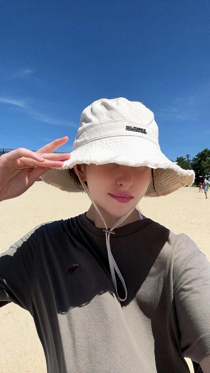 Панама jacquemus
