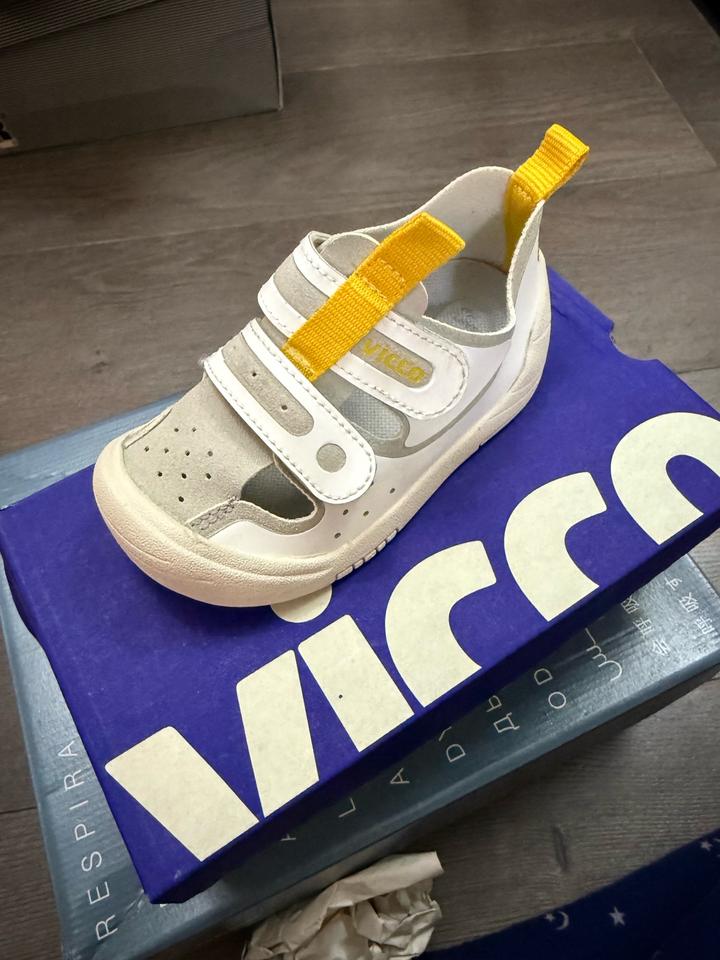 Детские сандали