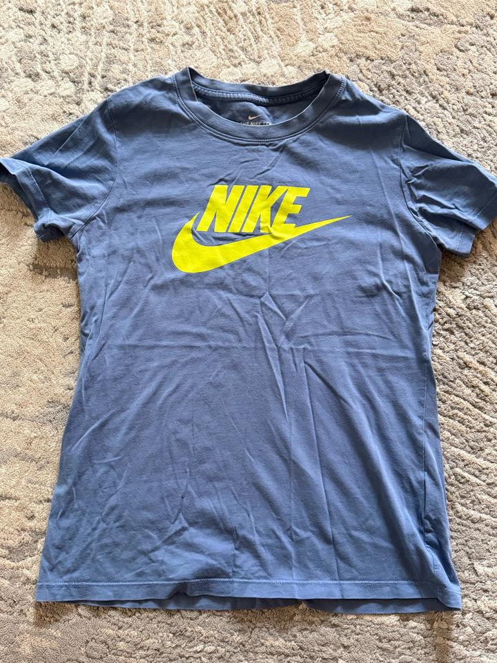 Футболка Nike