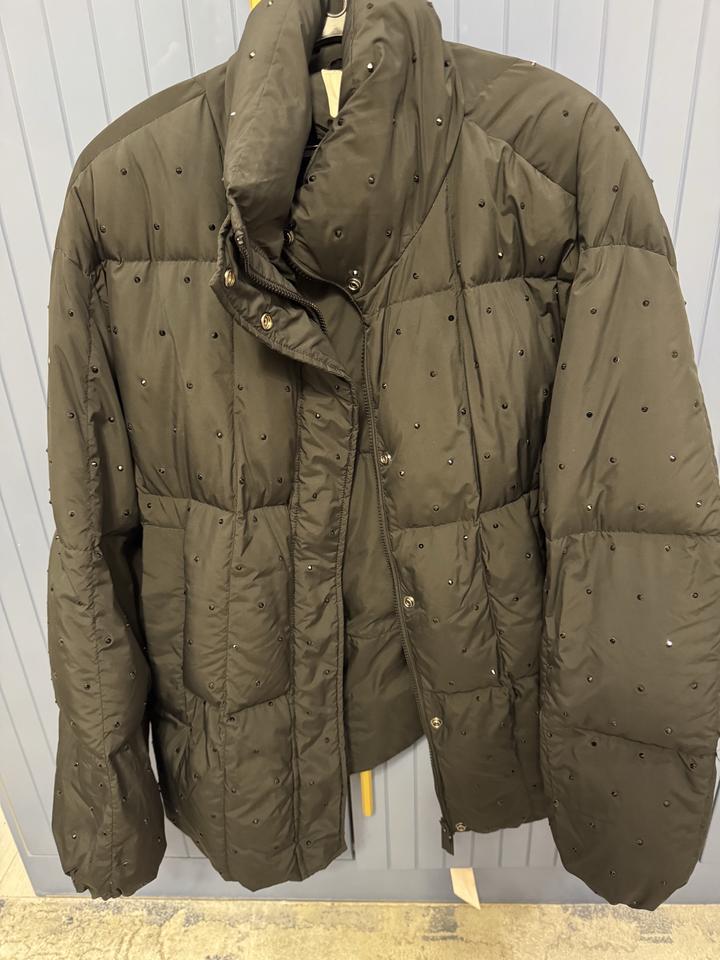 Продам пуховик Италия